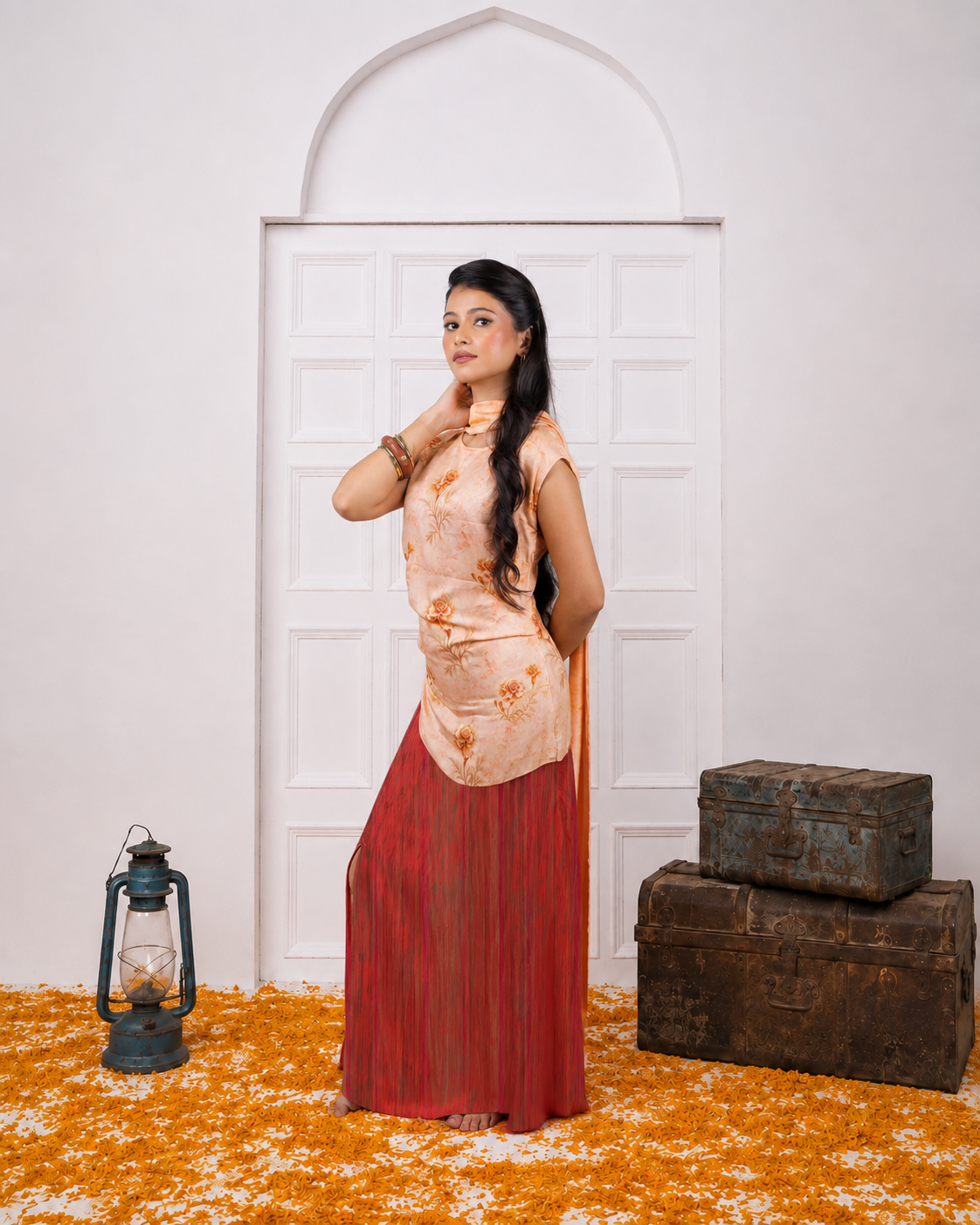 Shagun - Women's Knee Length Slit Dress